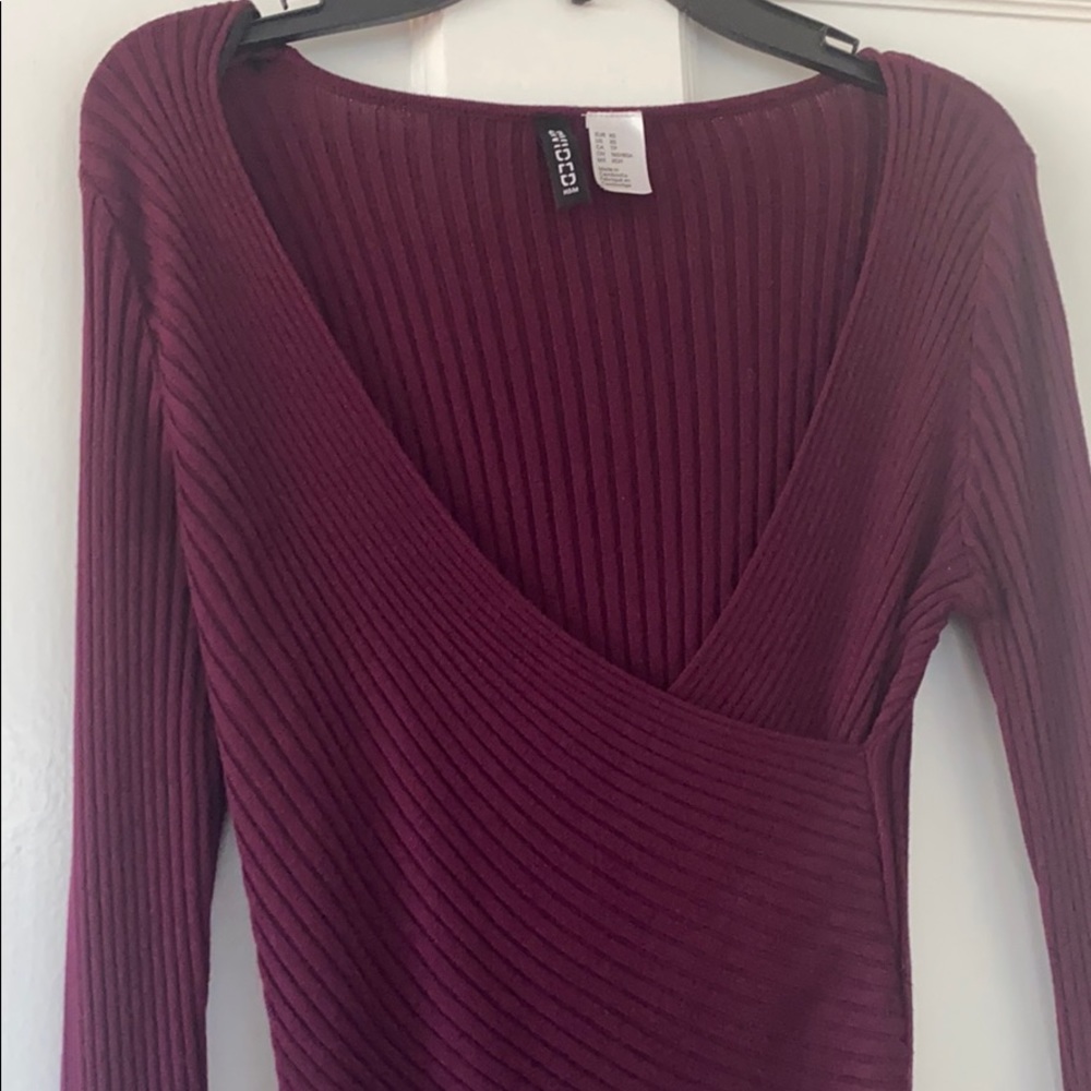 H&M sweater - Picture 2 of 3